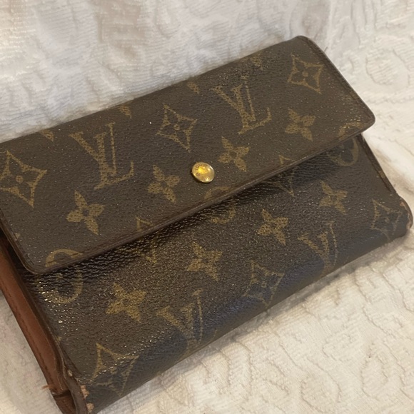 Vintage LV checkbook wallet 1998 - Picture 1 of 15